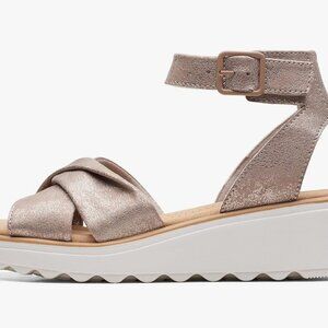 Clarks Women's Jillian Bella Flat Sandal